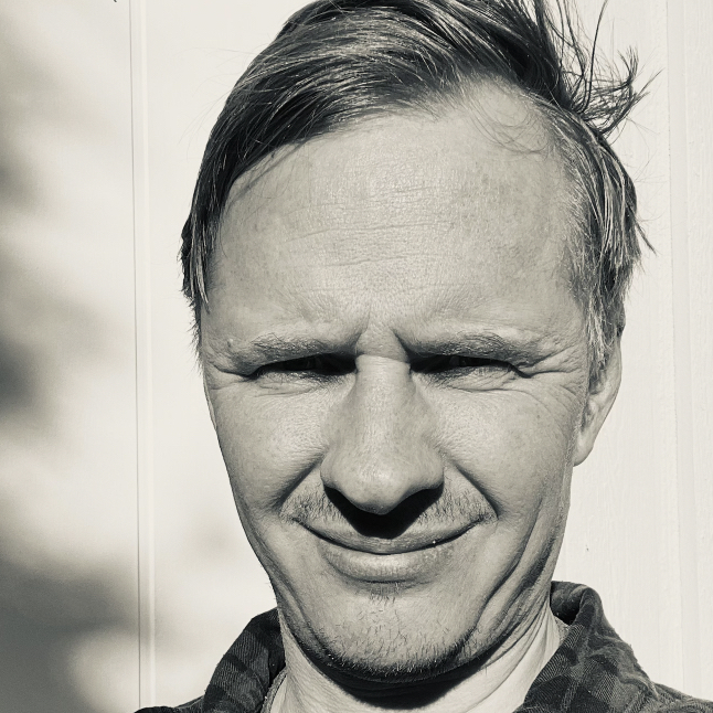 Headshot of Henrik Berglund